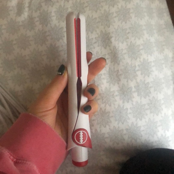 Moving soon. Won’t be available after April 27th. - Picture 3 of 3